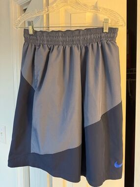 Nike Men's Two-Tone Navy and Slate Athletic Shorts